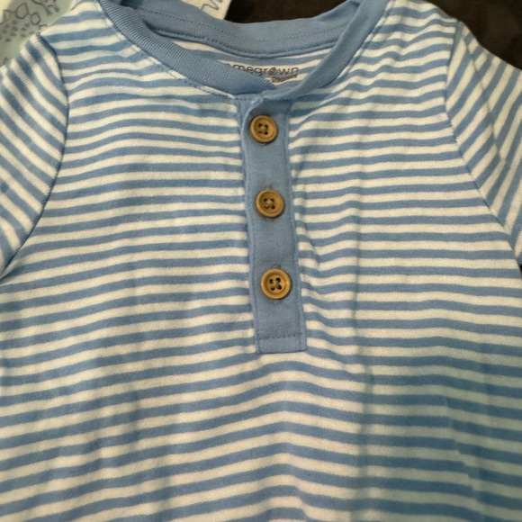 NWOT Gymboree 9-12 month onesies blue & white - Picture 2 of 4